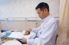 宝宝胎心减速逐渐消失！＂5分钟即刻剖宫产＂拦
